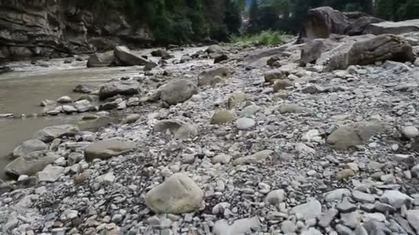 Bergen Rivier Schieten Beweging — Stockvideo