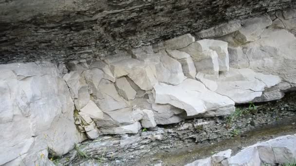 Shooting Conducting Mountain Rock Section — Stock Video