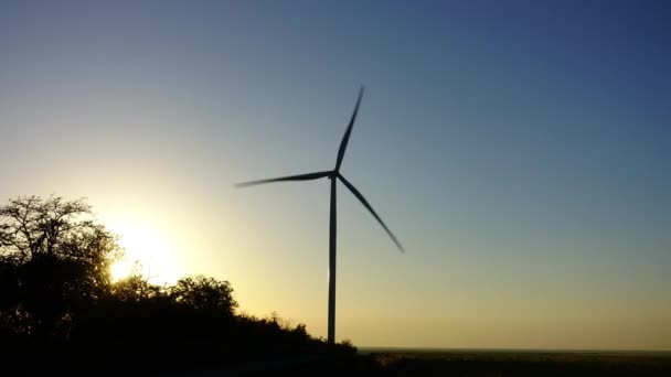 风电场 风力涡轮机时间流逝的射击 夕阳西下的射击 — 图库视频影像