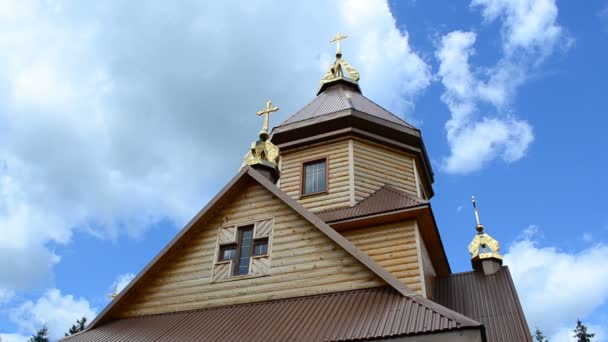 Igreja Madeira Igreja Montanhas Ortodoxa Ucrânia — Vídeo de Stock