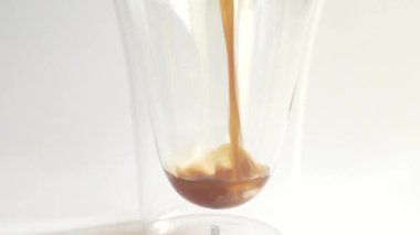 Buzlu soğuk espresso kahvesi..