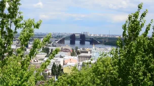 Puente Sobre Río Kiev Disparos Julio — Vídeo de stock