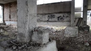 Açıklıklar ve duvarlar. Duvarlar ve kolonlar