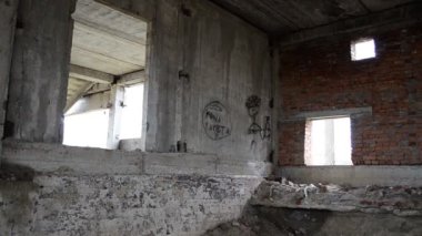 Fırlatılan inşaat. Bitmemiş bitki