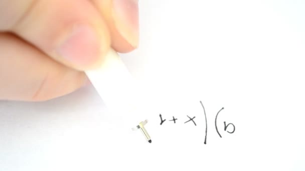 Mathematik Und Formeln Wir Schreiben Auf Papier — Stockvideo