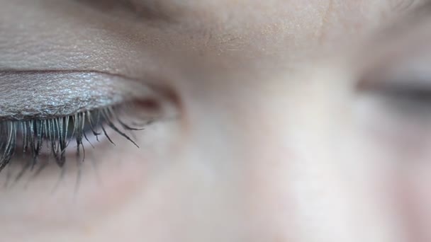 Technologie de la superposition du maquillage. Équipement d'un maquillage 