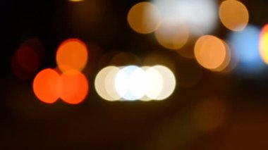 Hafif noktalar. Gece trafik vardı.