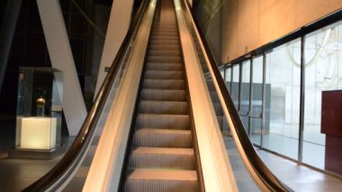 CosmoCaixa Barcelona İspanya 'nın Barcelona şehrinde bulunan bir bilim müzesidir. Daha önce Barselona Bilim Müzesi olarak bilinen müze, 1998 yılında yenileme çalışmaları için kapatılmış ve 2004 yılında şimdiki adıyla yeniden açılmıştır..