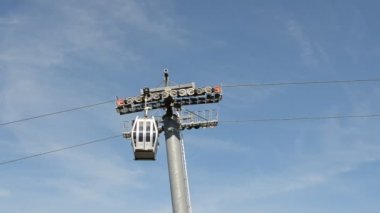 Barcelona 'daki Montjuic' e telgraflı araç.