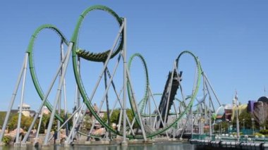 Lunaparkta hız treni