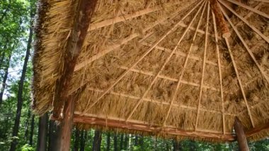 Saman deposu için kubbe. Kırsal alanlar.