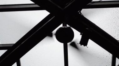 Pervanenin hızlı pervaneleri. Kara dizaynlar, yağmura karşı