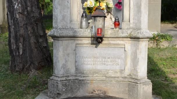 Sculpture cimetière. Lviv, Ukraine. cimetière Lychakovsky le monument historique et mémorial (depuis 1991) à Lviv dans le quartier historique Lychakov, l'un des plus anciens cimetières de l'Ukraine .
