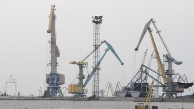 İş saatinde limanda. Kasım 'da çekim