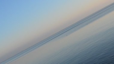 Deniz ve güneş. Güneşli hava