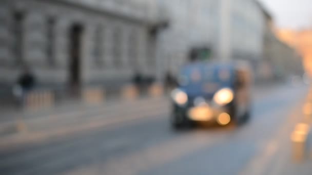 Tir en Ukraine. Les gens dans les rues de Lviv 