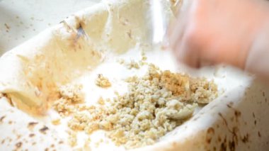 Mayasız buğday keki turtası.