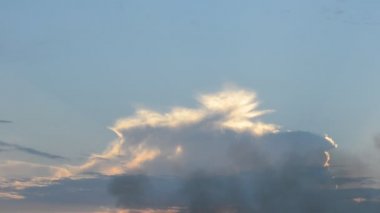 Tüttür. Deniz kıyısı çatışması.