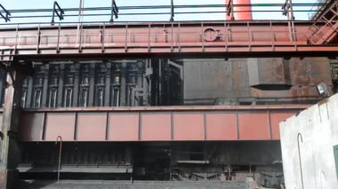 Dumanlı endüstriyel fabrika