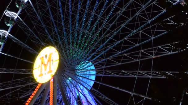 Big Wheel Attraction Shooting Amusement Park — Stock Video