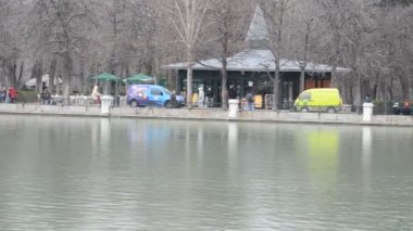 Buen Retiro Parkı. Madrid.
