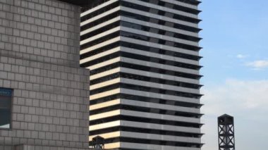 Barcelona 'nın Liman Olimpiyatları' ndaki palmiye püsküllü plajı