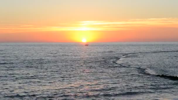 Ηλιοβασίλεμα Στον Ατλαντικό Ωκεανό Chipiona Πόλη Ανδαλουσία Ισπανία — Αρχείο Βίντεο