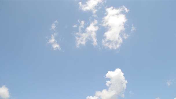 Blauer Himmel Mit Wolken — Stockvideo