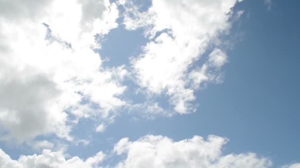 Blauwe Lucht Met Wolken — Stockvideo
