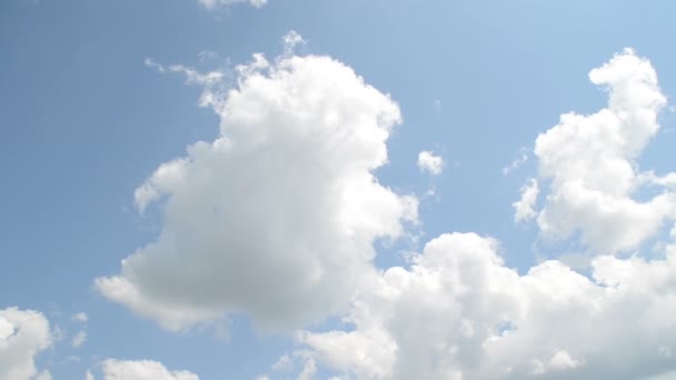 Blauer Himmel Mit Wolken — Stockvideo