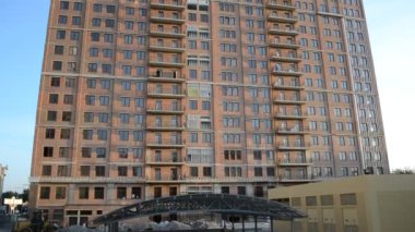 Çok amaçlı ofisno-otel kompleksi..