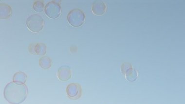 Sabun köpükleri. Doğanın çekim gücü.