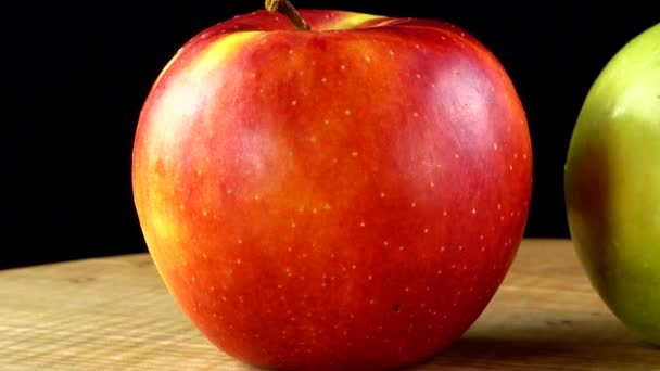 Яблука Чорному Тлі Обробна Дошка Русі — стокове відео