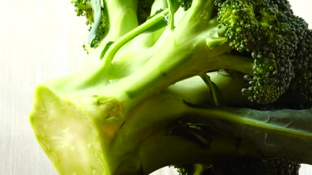 Schieten Van Broccoli Beweging Snijplank — Stockvideo