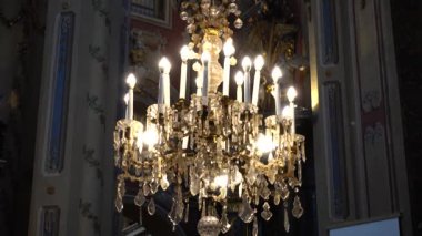 Katolik Katedrali 'nin vurulması. Lviv, Ukrayna.