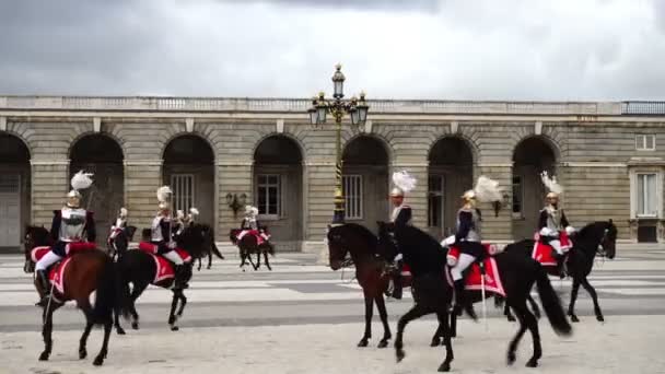 Madrid Espanha Abril 2018 Cerimônia Solene Mudança Guarda Palácio Real — Vídeo de Stock