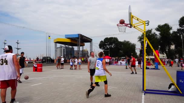 Ukraine Berdyansk July 2019 Public Competitions Streetball Slow Motion — Stock Video