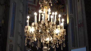 Katolik Katedrali 'nin vurulması. Lviv, Ukrayna.