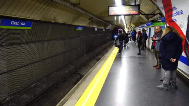Madrid Spanien Mars 2018 Tunnelbanestationer Madrids Tunnelbana Största Europa — Stockvideo