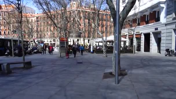 Madrid Espanha Março 2018 Pessoas Desconhecidas Praça Independência Madrid — Vídeo de Stock