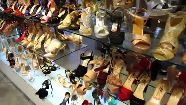 Madrid Espagne Mars 2018 Shopping Primark Gran Shop Choix Chaussures — Video