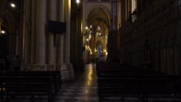 Толедо Испания Марта 2018 Года Интерьер Предстоятельского Собора Святой Марии — стоковое видео