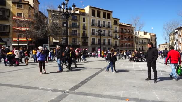 Toledo España Marzo 2018 Gente Plaza Zocodover Movimiento Lento — Vídeo de stock