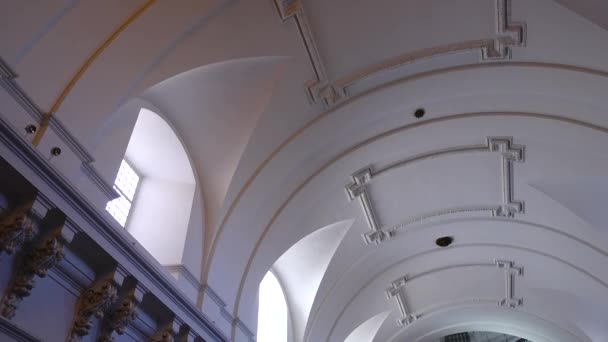 イルデフォンソ教会 Iglesia San Idelfonso の内部 イエズス会の寺院 建築バロックの真珠 — ストック動画