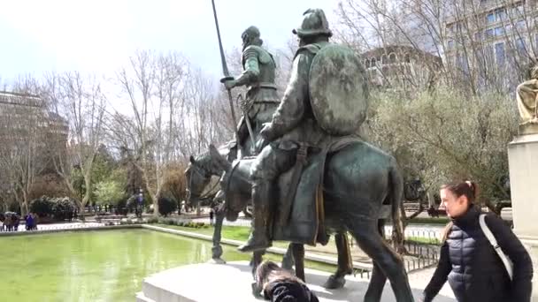 Madrid España Abril 2018 Monumento Miguel Cervantes — Vídeos de Stock