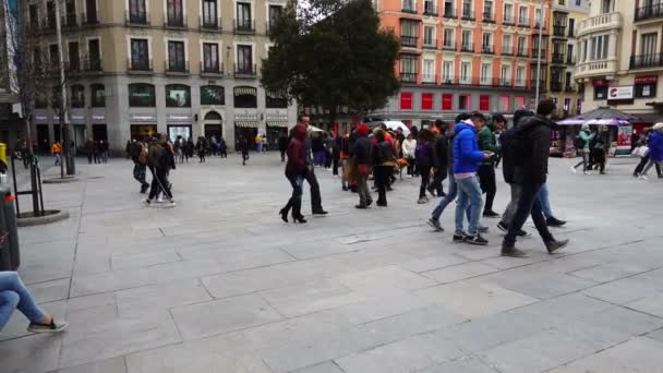 Madrid Espagne Mars 2018 Personnes Inconnues Sur Place Callao Quartier — Video