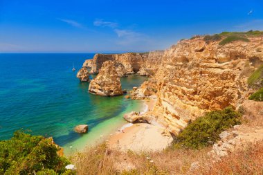 Portekiz, Algarve 'deki Deniz Kayalıkları