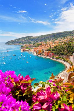 Villefranche sur mer 'in panoramik manzarası, Fransız Rivierası, Fransa