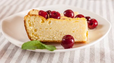 iştah açıcı süzme peynir güveç parça