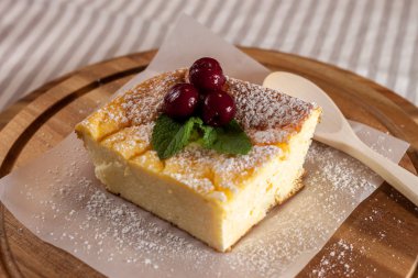 iştah açıcı süzme peynir güveç parça